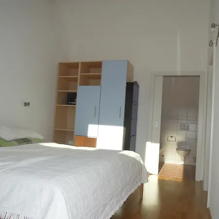 Riedenburg - Ruhig Und Zentrumsnah Apartamento *