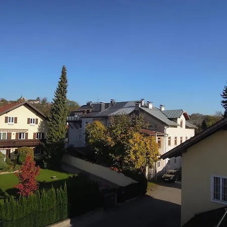Riedenburg - Ruhig Und Zentrumsnah Salzburgo